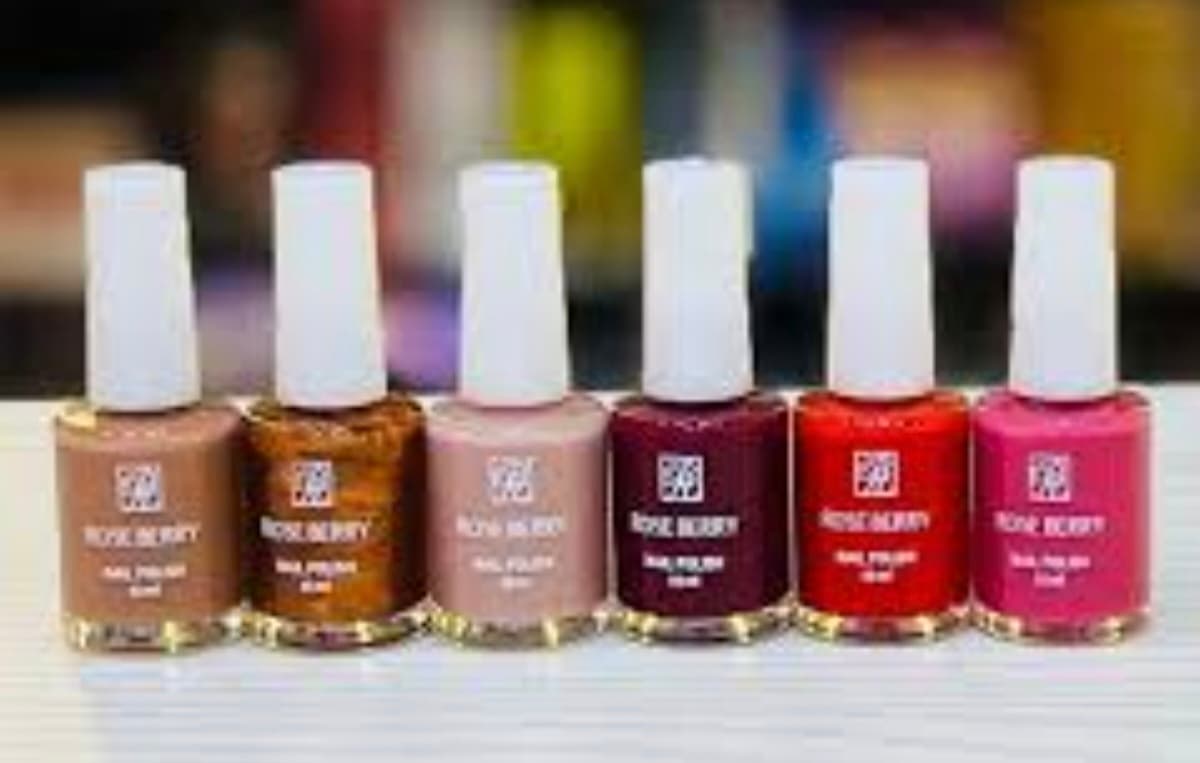 Rose berry nail 