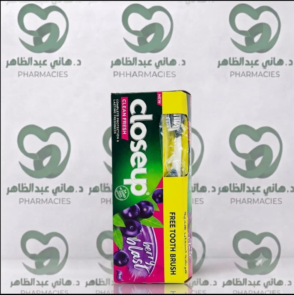 Closeup Berry Freshness 75ml + Toothbrush